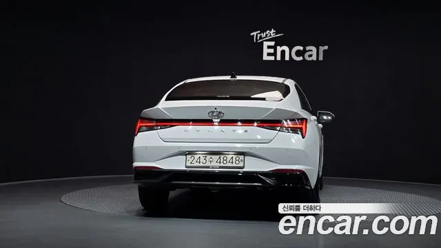 Hyundai Avante — фото 4