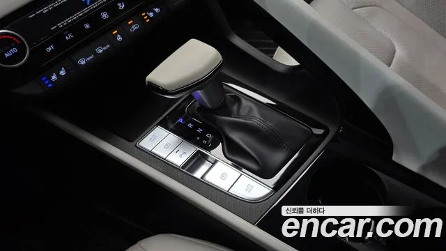 Hyundai Avante — фото 9