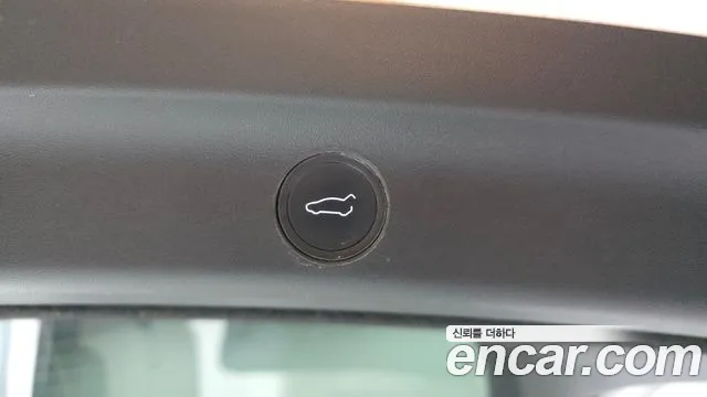 Tesla Model Y — фото 19