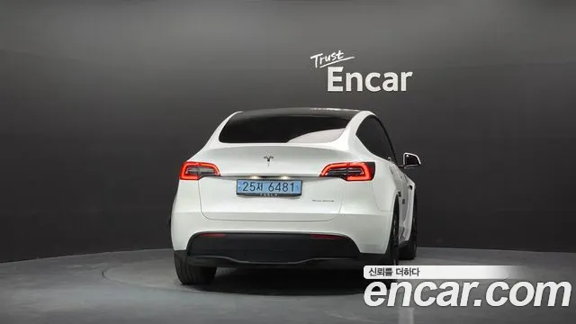 Tesla Model Y — фото 4