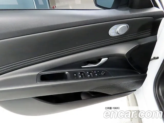 Hyundai Avante — фото 14