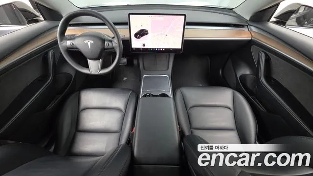 Tesla Model 3 — фото 7