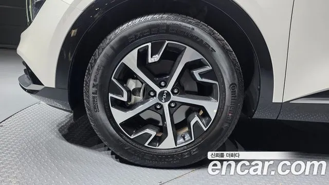 Kia Sportage — фото 5