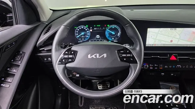Kia Niro — фото 12