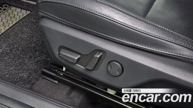 Kia Niro — фото 30