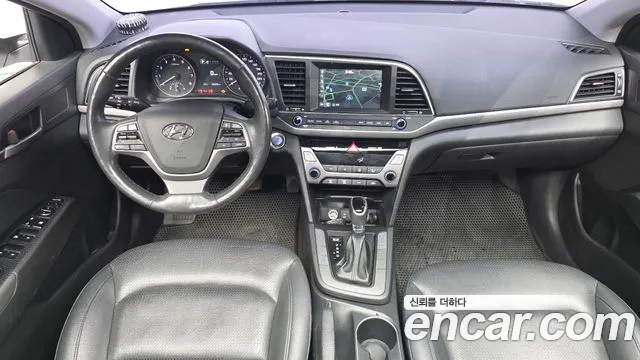 Hyundai Avante — фото 7