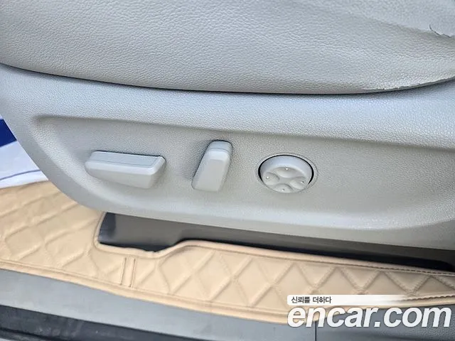 Kia Carnival — фото 15