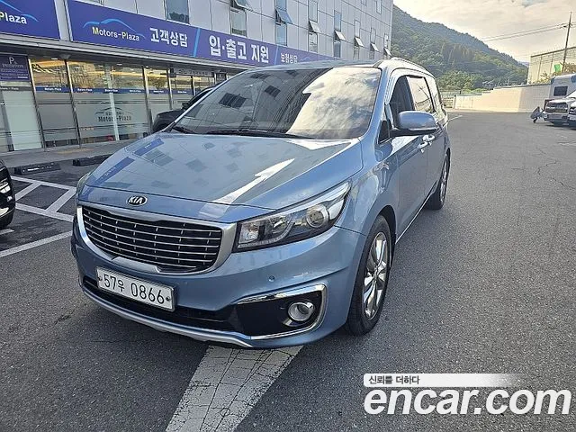 Kia Carnival — фото 2