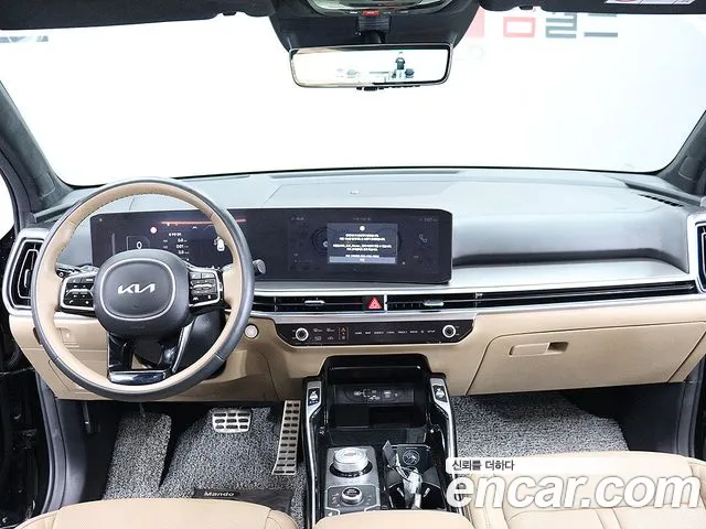 Kia Sorento — фото 13