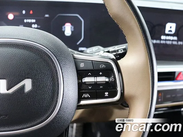 Kia Sorento — фото 8