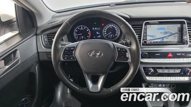 Hyundai Sonata — фото 13