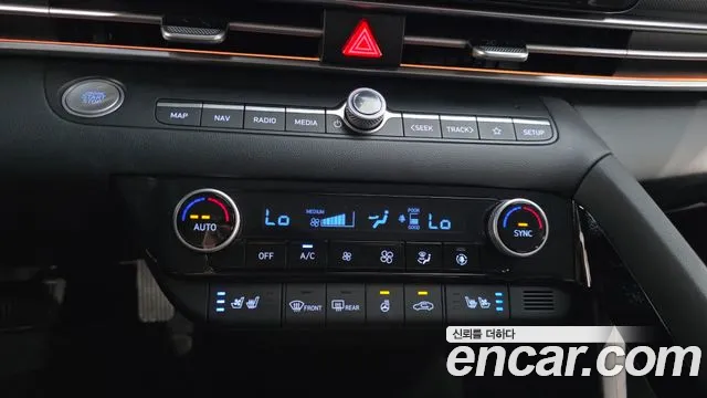 Hyundai Avante — фото 32