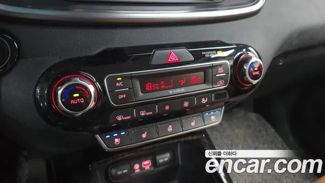 Kia Sorento — фото 32