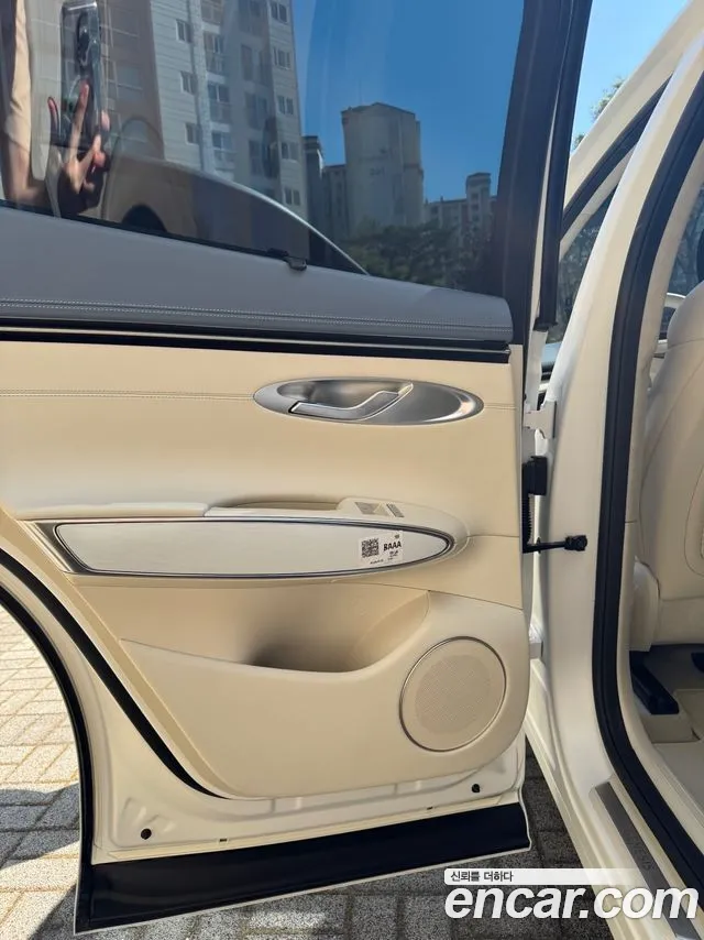 Genesis GV70 — фото 15