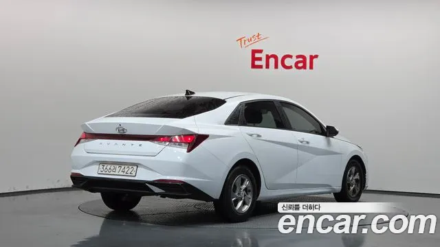 Hyundai Avante — фото 2