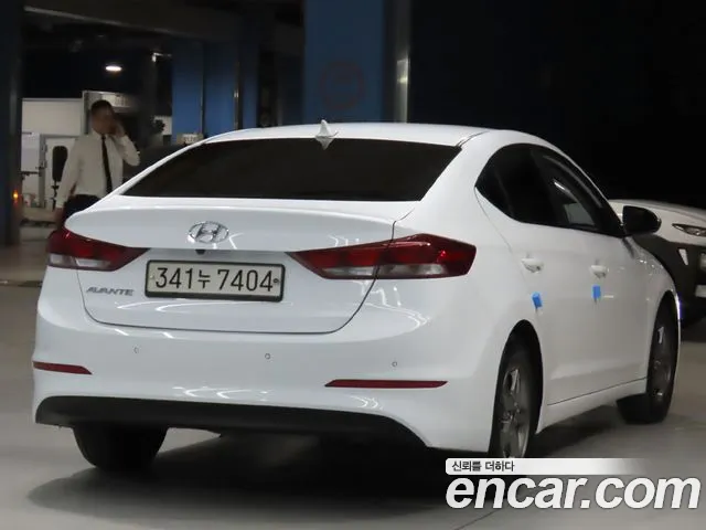 Hyundai Avante — фото 4