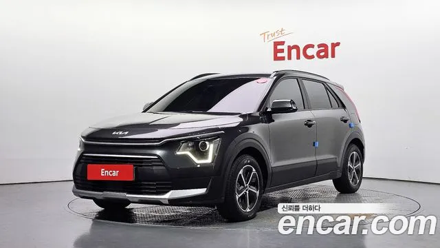 Kia Niro — фото 1