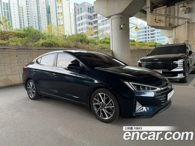 Hyundai Avante — фото 1