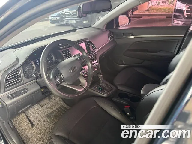 Hyundai Avante — фото 6