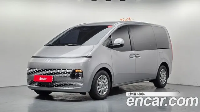 Hyundai Staria — фото 1
