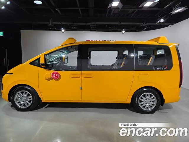 Hyundai Staria — фото 3