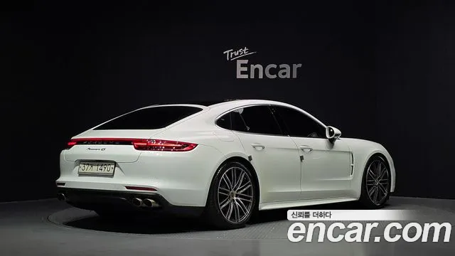 Porsche Panamera — фото 2
