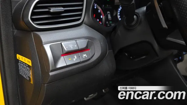 Hyundai Veloster — фото 19