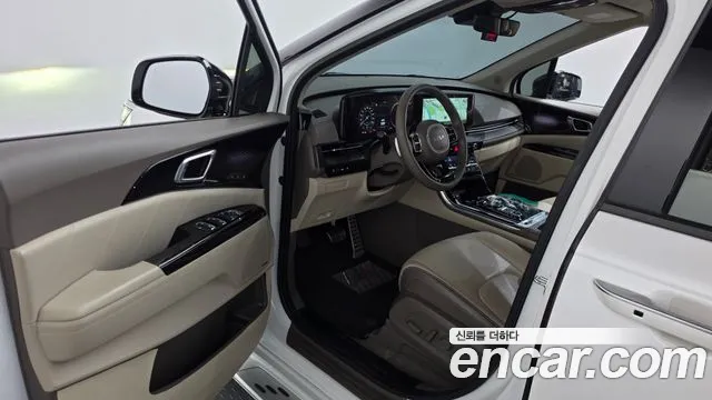 Kia Carnival — фото 10