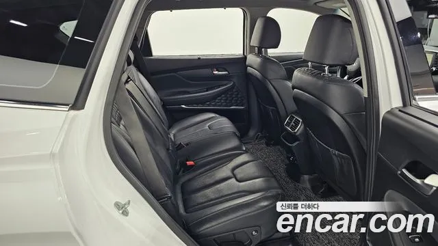 Hyundai Santa Fe — фото 10