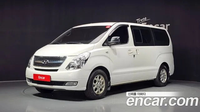 Hyundai Starex — фото 1