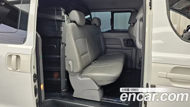 Hyundai Starex — фото 12