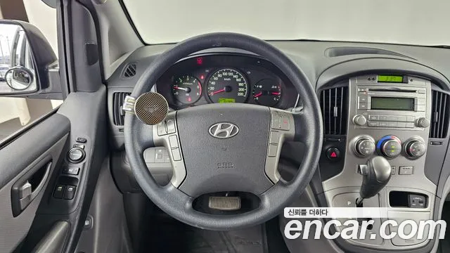 Hyundai Starex — фото 13