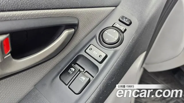 Hyundai Starex — фото 19