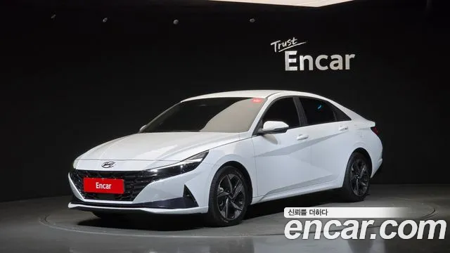 Hyundai Avante — фото 1