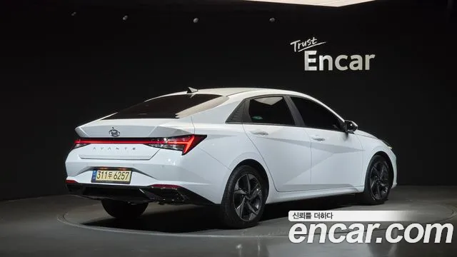 Hyundai Avante — фото 2