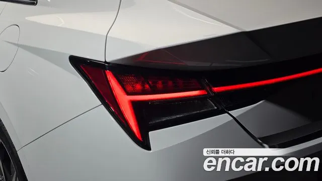 Hyundai Avante — фото 23