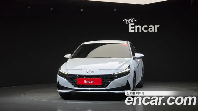 Hyundai Avante — фото 3