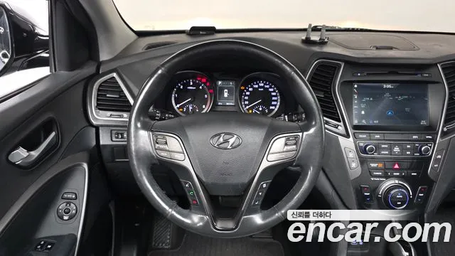 Hyundai Santa Fe — фото 13