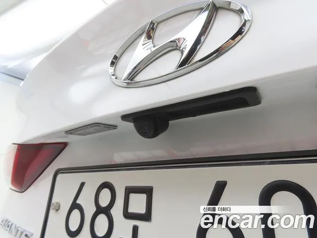 Hyundai Avante — фото 16