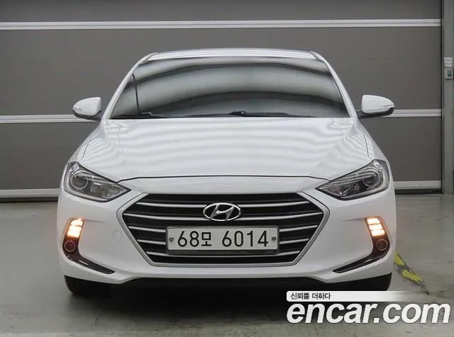 Hyundai Avante — фото 2