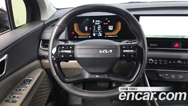 Kia Carnival — фото 13