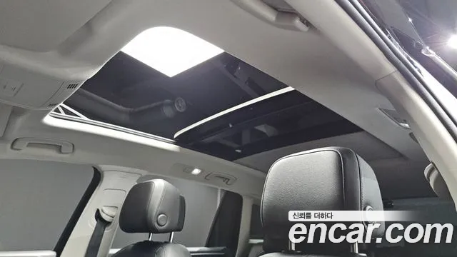 Volkswagen Tiguan — фото 18