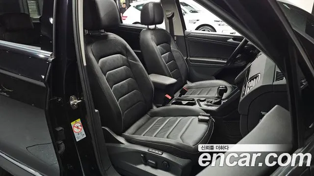 Volkswagen Tiguan — фото 26