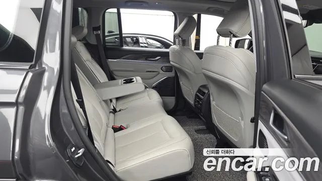 Jeep Cherokee — фото 12