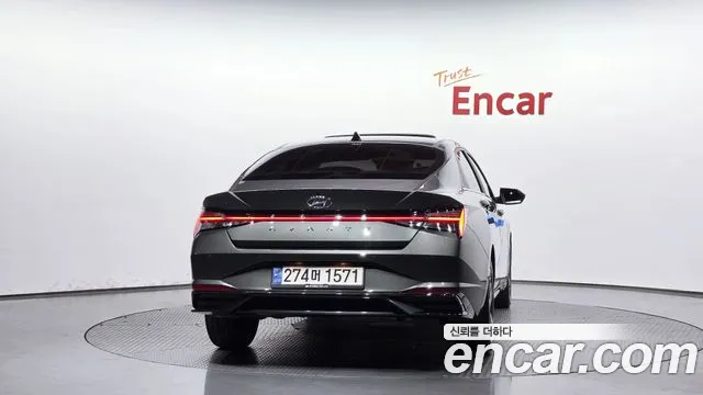 Hyundai Avante — фото 3