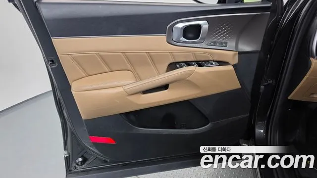 Kia Sorento — фото 24
