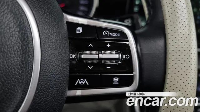 Kia Carnival — фото 16