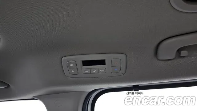 Kia Carnival — фото 32