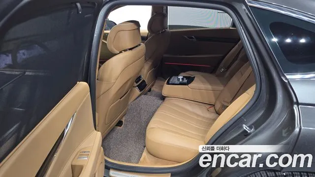 Genesis G80 — фото 12