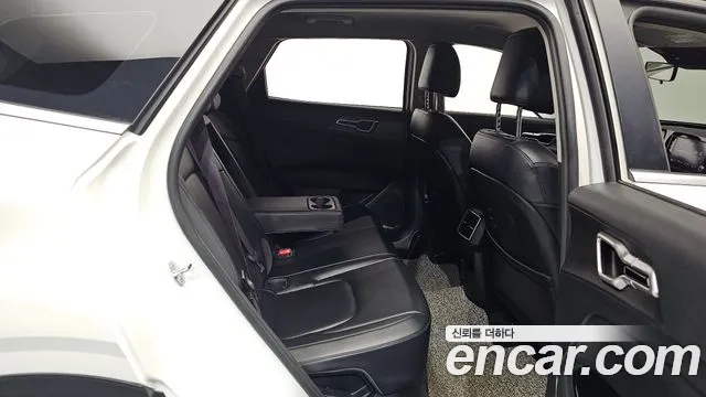 Kia Sportage — фото 12